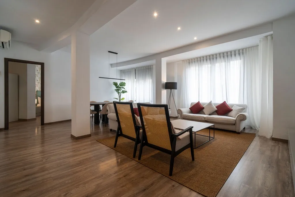 Vast Rooftop Designer Flat With Home Office Space In Valencia's City Center #3