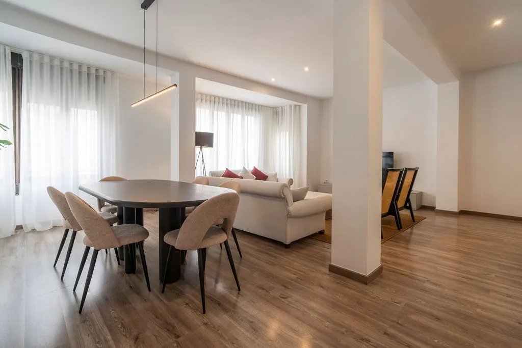 Vast Rooftop Designer Flat With Home Office Space In Valencia's City Center #5