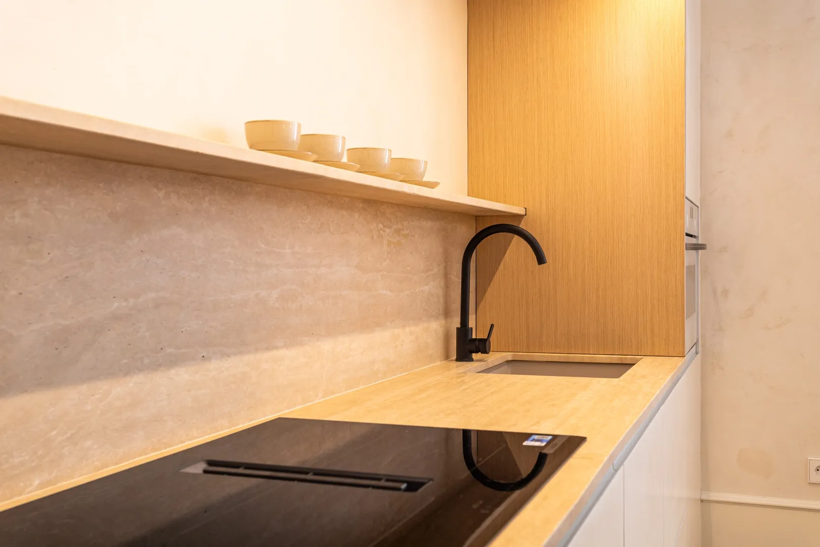 Contemporary 2-bed Flat With Dedicated Home Office In Madrid Center #4