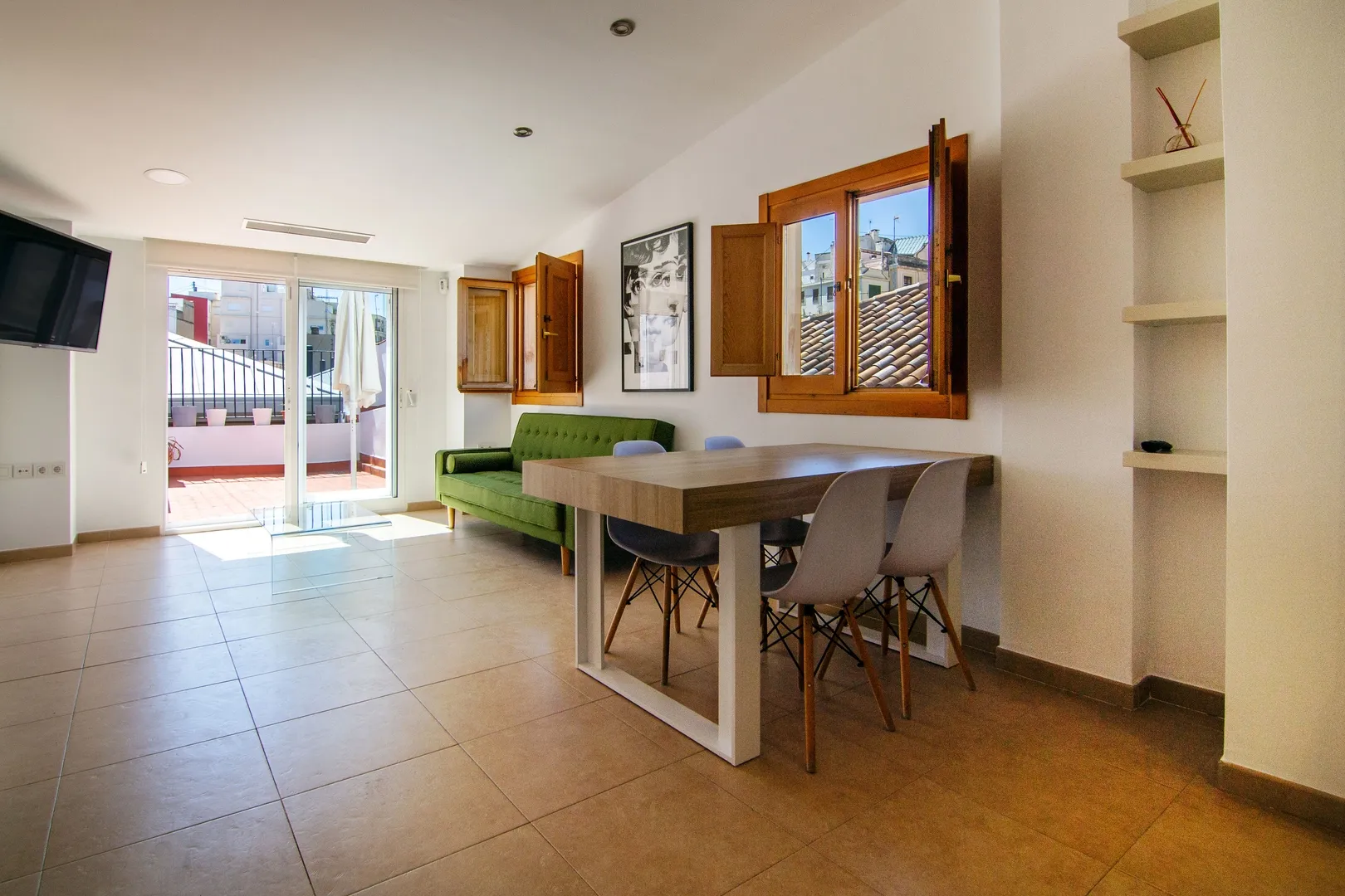 Sophisticated 3-bedroom Flat With Dedicated Home Office In Valencia Center #2