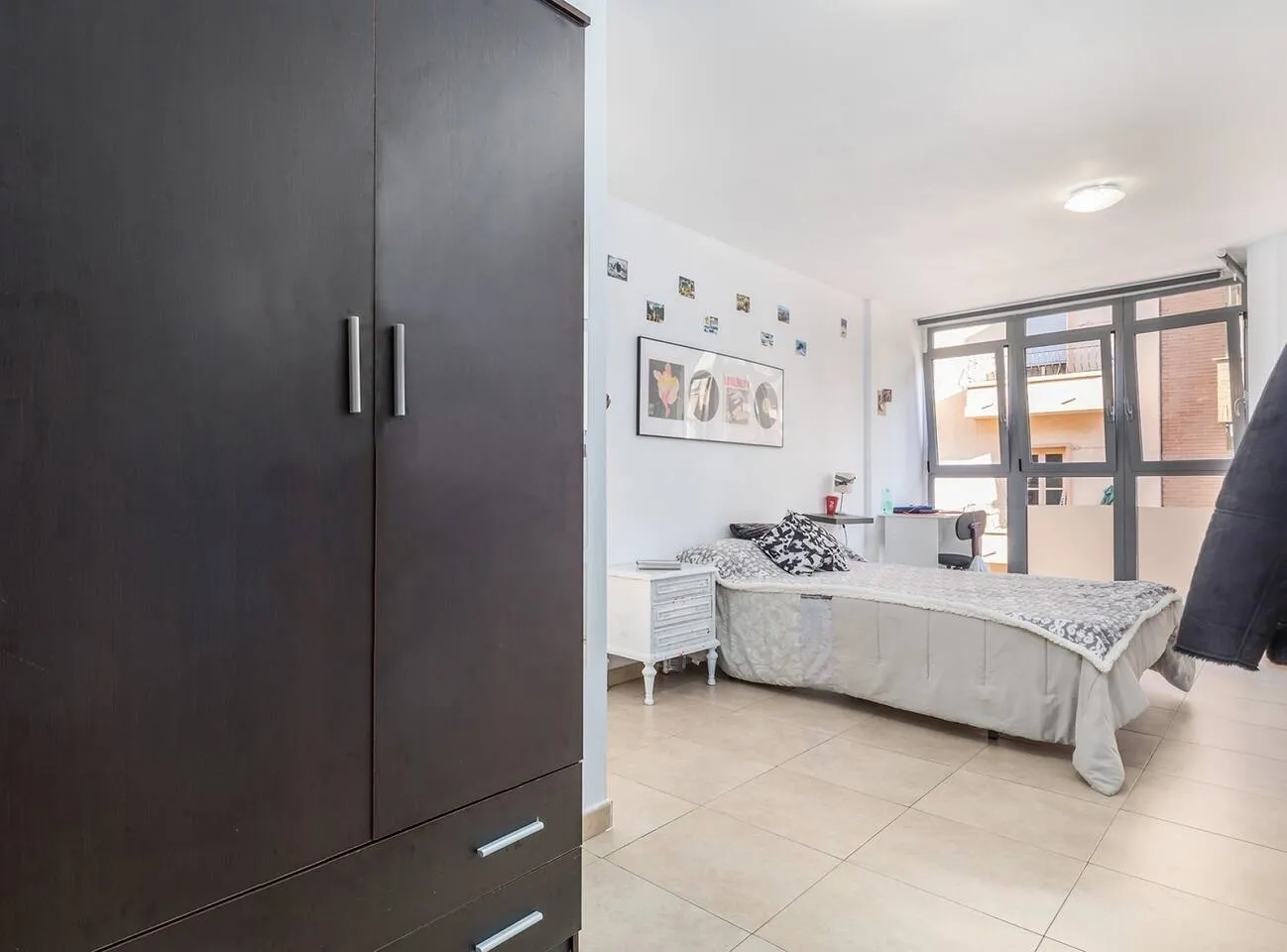 Upscale 4-bed Flat With Dedicated Home Office In Valencia's San Jacinto District #4