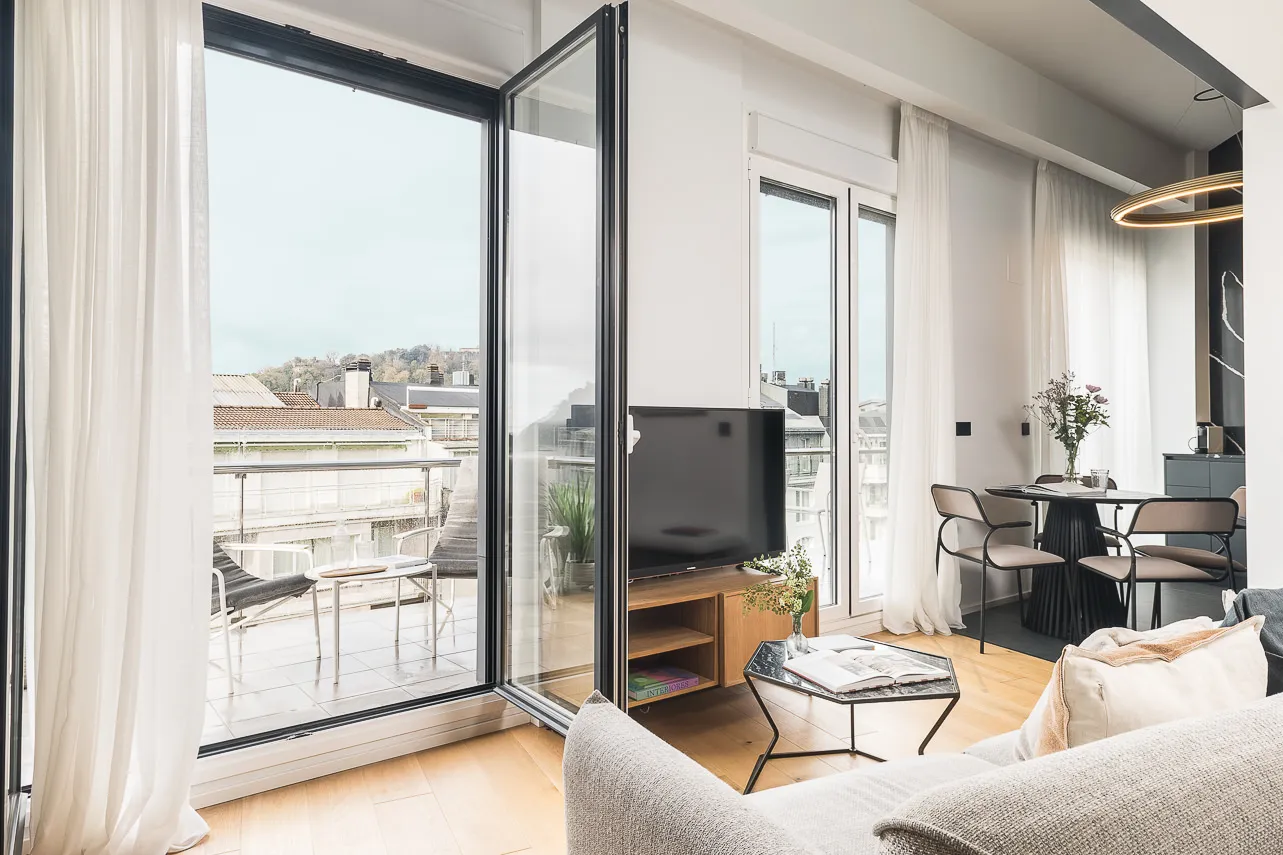 Premium Rooftop Apartment With Spacious Home Office In Zubieta For Digital Nomads #4